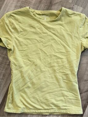 Abercrombie & Fitch Essentials Tee